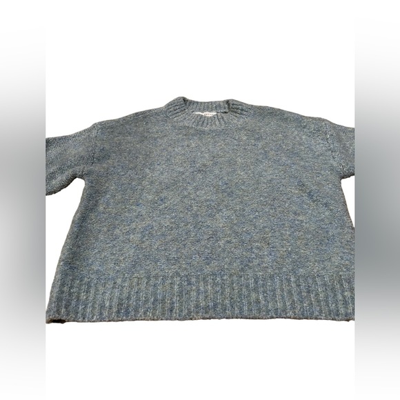 English Factory Women’s Light Blue Cozy Crewneck Sweater Size Medium NWT - Picture 3 of 12